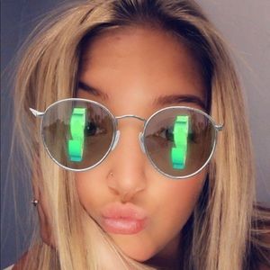 Meet your Posher, Breanna